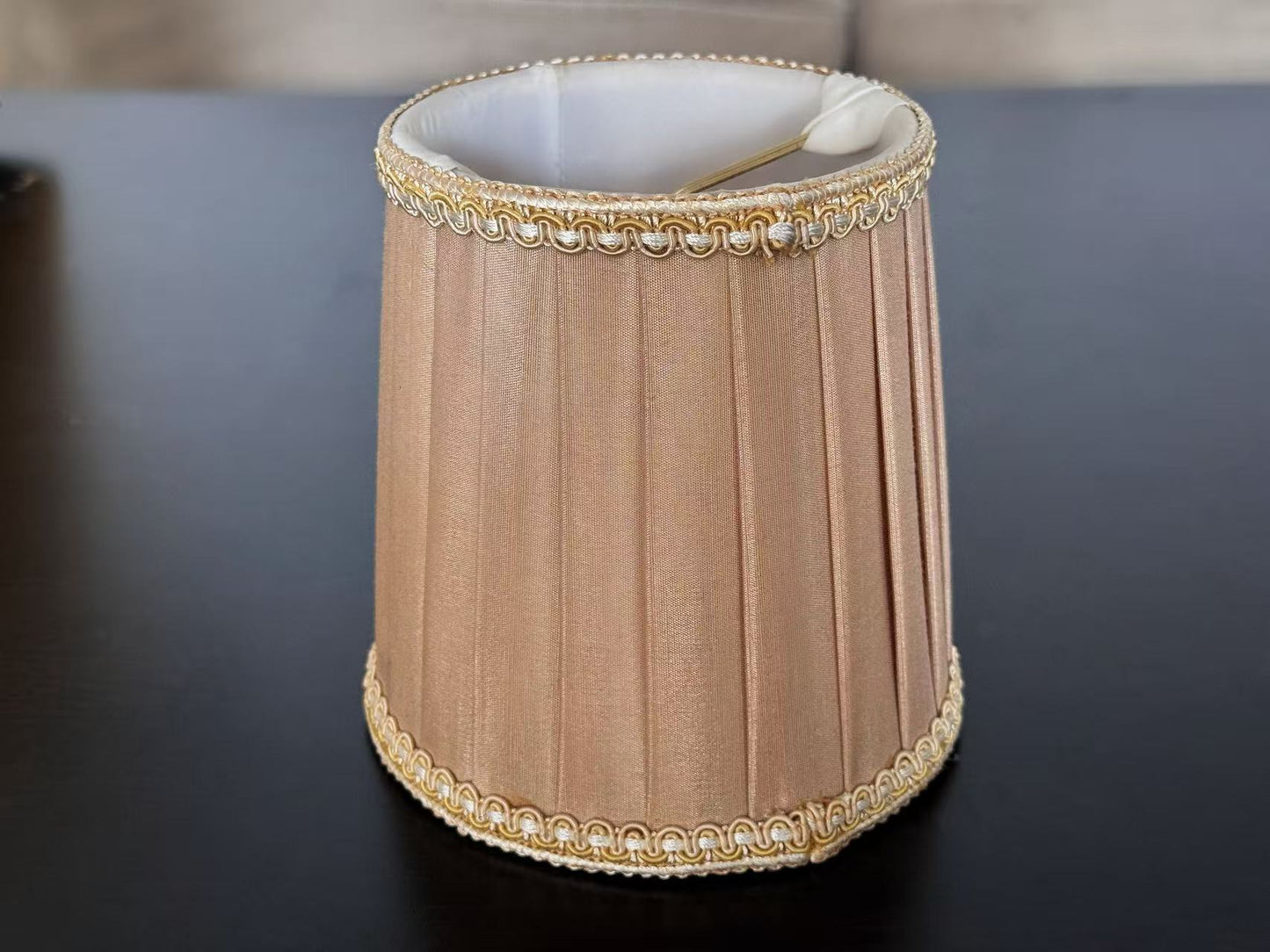 【Factory-Direct】💎 ROCOCO CHAMPAGNE GOLD SHADE: PLEATED SATIN WITH WAVY BRAIDED TRIM 💎100PCS