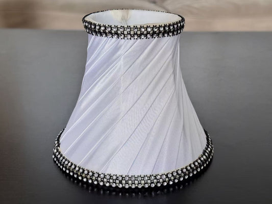 【Factory-Direct】💎 HOLLYWOOD REGENCY GLAMOUR SHADE: WHITE SATIN WITH DUAL-ROW RHINESTONE TRIM 💎100PCS